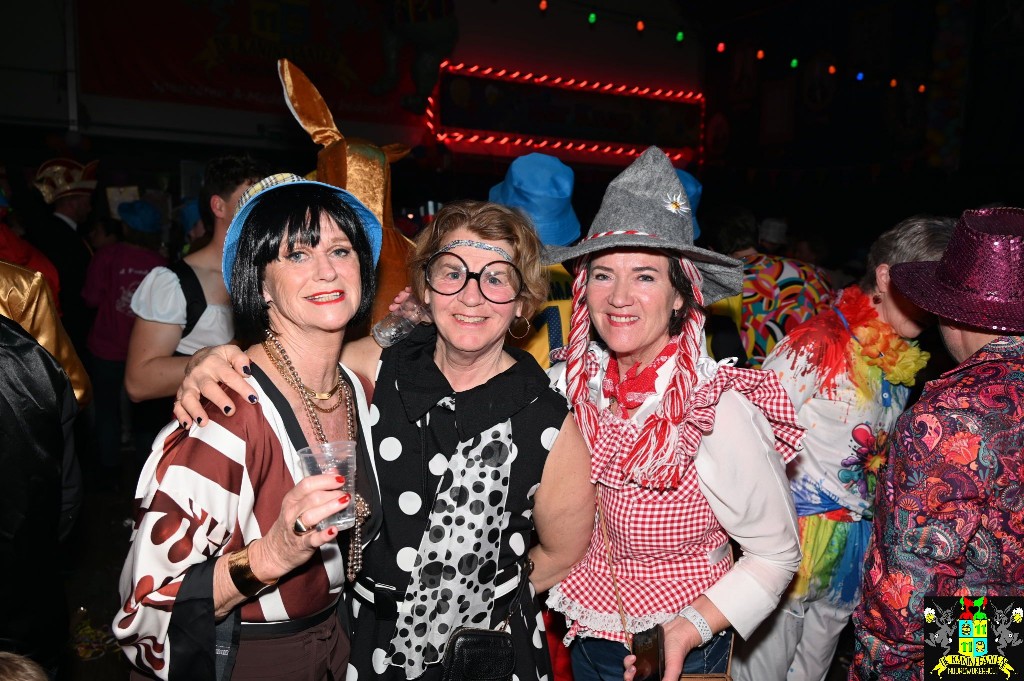 ../Images/Steegfeest XL 081.jpg